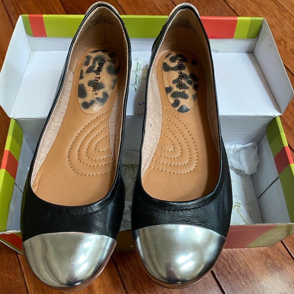 BareTraps ballet flats silver and black